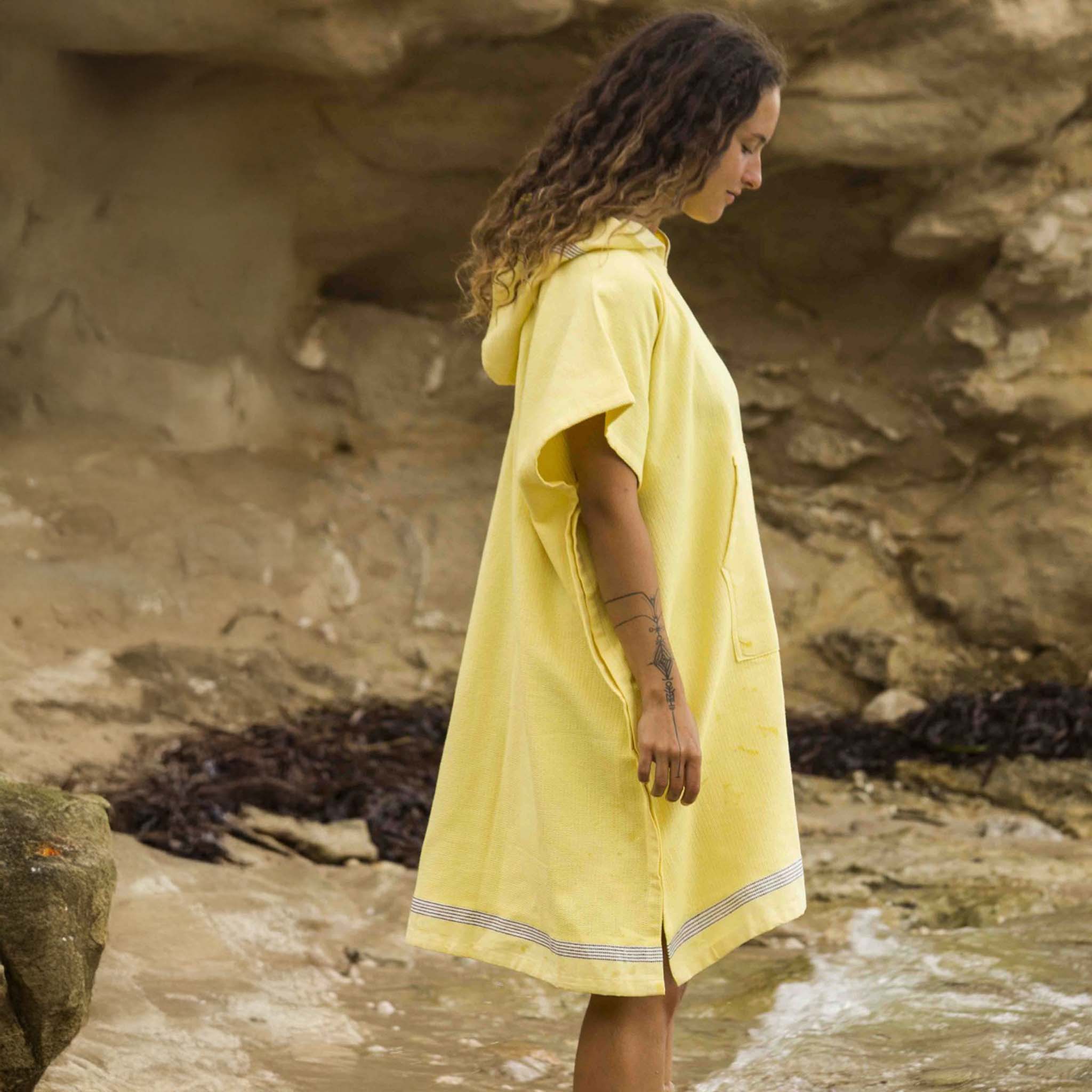 Poncho Surfero Natte de Fouta Algodón – Our Style Canarias - ourstyle.es